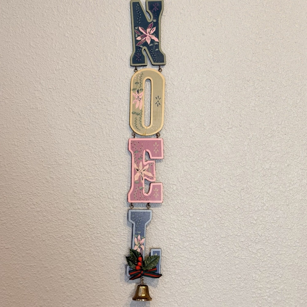 VTG Wooden NOEL Christmas Wall Hanging Hand Painted Letters Bell Holiday Decor‎